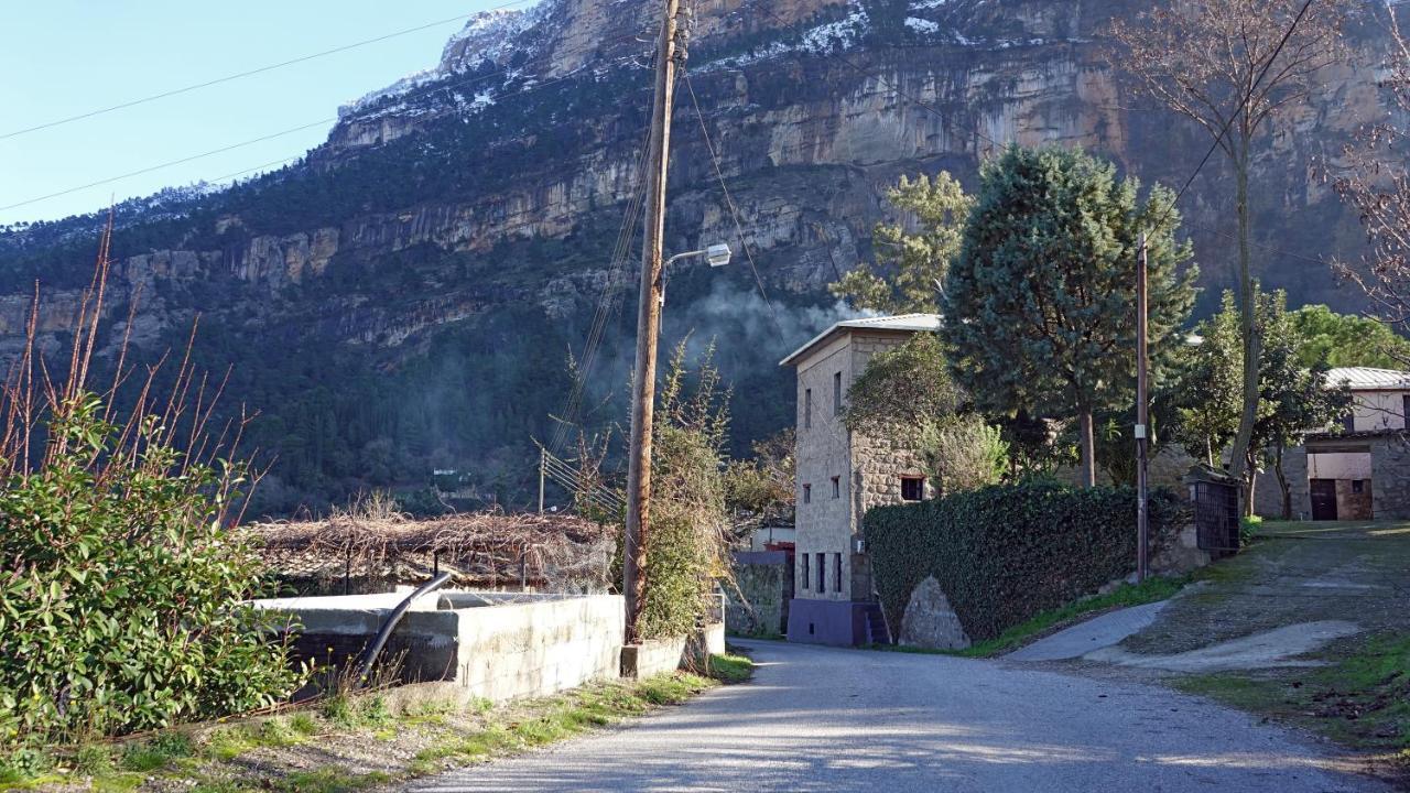 The Old Olive Mill House Aegae Exterior foto