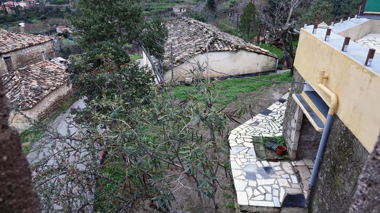 The Old Olive Mill House Aegae Exterior foto
